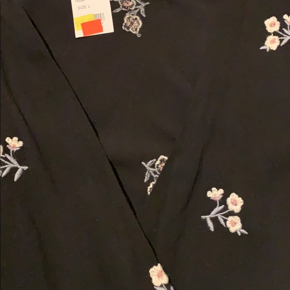 Cropped Wrapped top - Picture 2 of 4